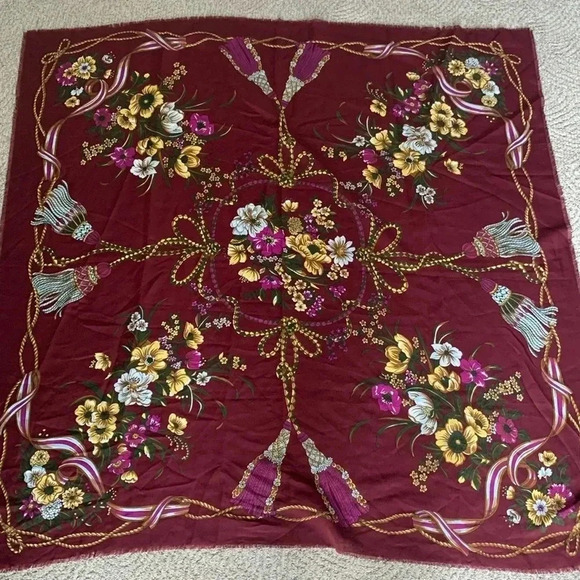 Mario Ferre scarf - Picture 1 of 4